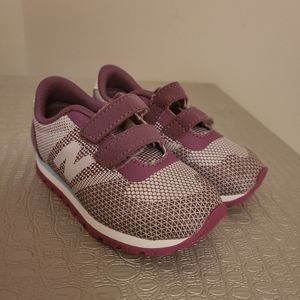 New Balance Sneakers For Baby's! Size 5